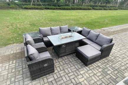 Luxurious Rattan Recliner Set with Cozy Sofa & Fire Pit