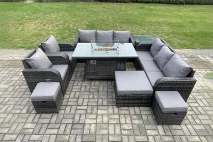 Stylish Rattan Garden Set with Firepit & 3-Seater Sofa