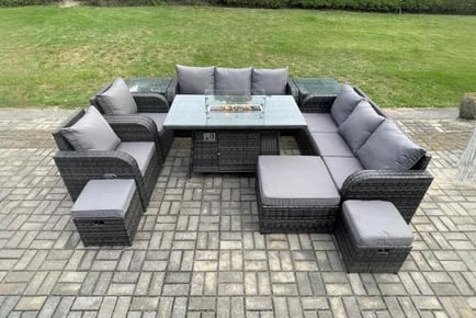 Luxurious Rattan Garden Set with 3-Seater Sofa & Firepit