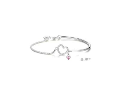 One Heart Bracelet Set