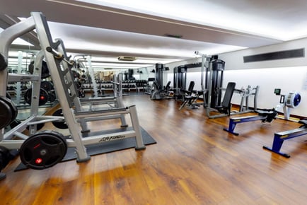 Kensington Health Club and Spa - 5 or 7 day Gym & Swim Pass