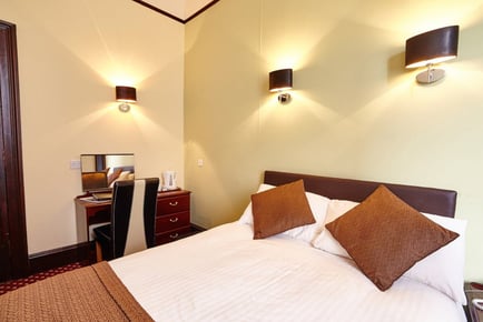 Station Hotel Aberdeen Stay: Early Check in, Breakfast & Late Checkout for 2