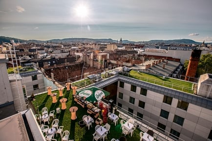 Budapest City Break: 4* Central Budapest Hotel & Return Flights