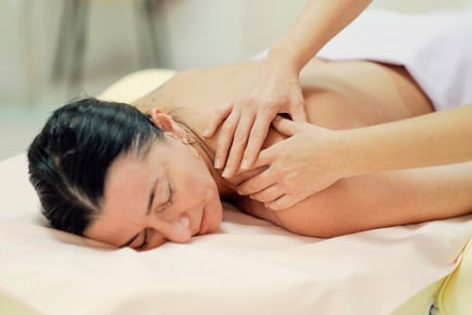 1 Hour Lymphatic Drainage Massage - Babs Beauty & Aesthetics - Runcorn