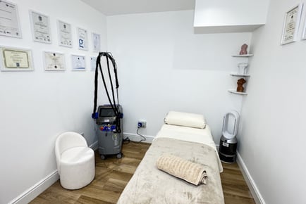 Hydrafacial at SB Cosmetics Clinic - Glasgow City Centre