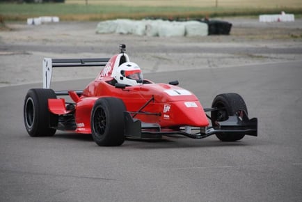 Full Cover Formula Renault Driving Experience: 6 or 12 Lap - For 1 Or 2