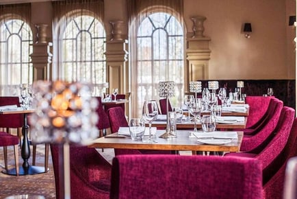 4* Exeter, Devon for 2 - Mercure Hotel, Breakfast & Late Check Out