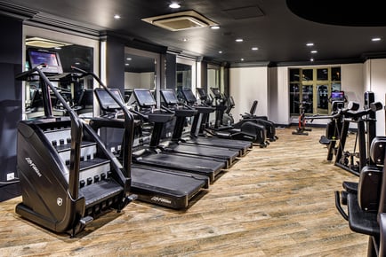 5 Health Club, Swim & Fitness Day Passes - 18 QHotels 4* UK Locations