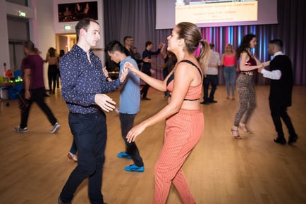 Beginner Bachata Classes - Four Classes - Caramelo Latin Dance Academy