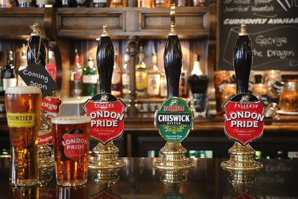 London Pub Crawl - Entrances, Drinks & Complimentary Shots