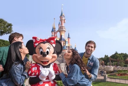 4* Disneyland Paris Novotel Hotel & Eurostar - Optional Park Ticket!