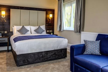 4* Central Manchester Stay & Breakfast for 2 - Dinner Upgrade!
