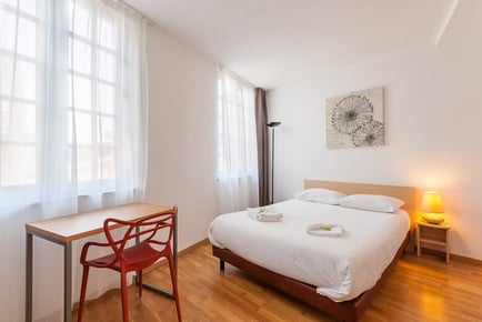 France City Break - Central Marseille Hotel & Return Flights