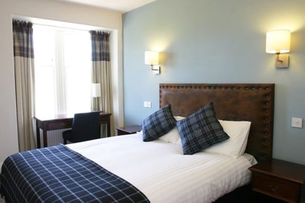 Cairngorms National Park Stay for 2: Breakfast & Late Checkout - Dining Option!