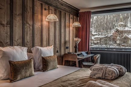 French Alps Ski Getaway - Central Val d'Isere Hotel & Flights