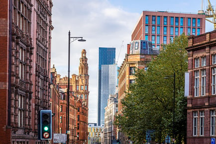 3* or 4* Manchester Hotel stay: 1-2 Night & Hard Rock Café - 2 course with drink + Skip The Line