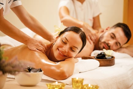 1 Hour Full Body Couples Massage with Exclusive Steam and Sauna