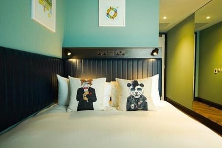 4* Dublin One Christmas Shopping Stay for 2 - Dining Credit & Prosecco