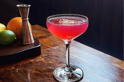 Cocktail Masterclass - Up to 6 People - Bar 33 Durham