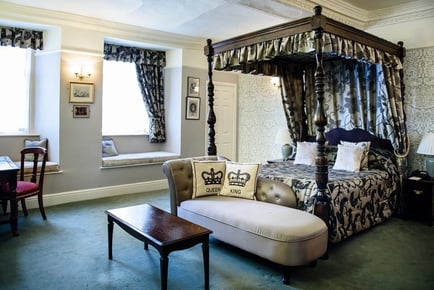 The Old Hall Hotel, Buxton: Hotel Stay, Dinner, Wine & Breakfast