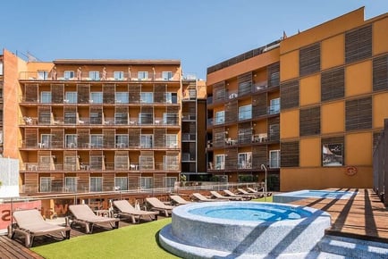 4* All Inclusive Costa Brava Holiday: Lloret de Mar Hotel & Return Flights