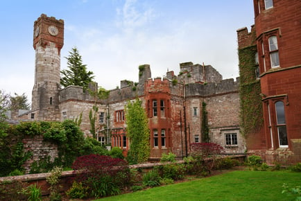 4* Ruthin Castle: Mud Rasul Spa Day with Tea, Coffee & Cake for 2