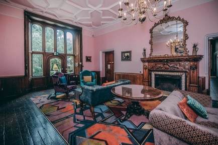 4* Ruthin Castle, Wales Stay - Breakfast & Two-Course Dinner for 2 - Prosecco Upgrade