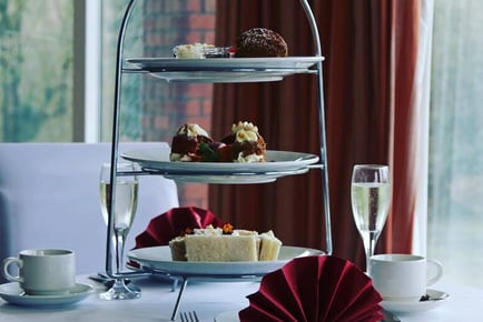 Traditional Afternoon Tea for 2 - Sparkling Upgrade - Grantham