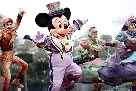 Disneyland Paris Halloween Holiday - Park Ticket & Return Flights