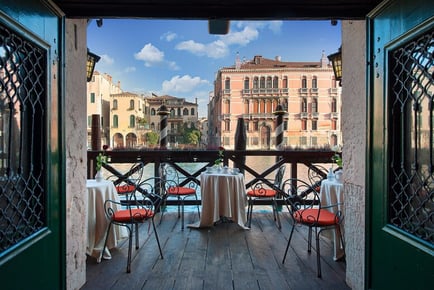 4* Venice City Break - Residenza D'Epoca San Cassiano & Flights - Optional Murano, Burano & Torcello Tour!