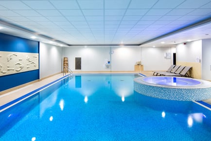 4* Delta by Marriott Nottingham Belfry Spa Stay for 2: Breakfast, Dinner, Health Club Access & Late Checkout - Spa Treatment Upgrade!