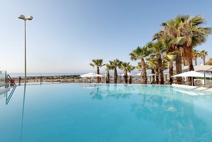 4* Costa Del Sol All Inclusive Getaway & Flights