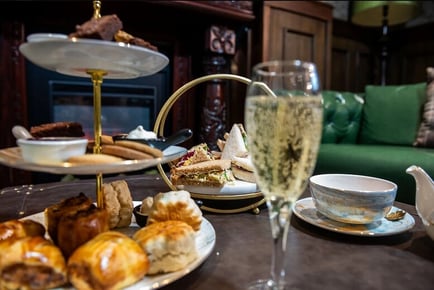 Festive Afternoon Tea - Prosecco Upgrade - for 2 or 4 - Tinto Hotel, Biggar