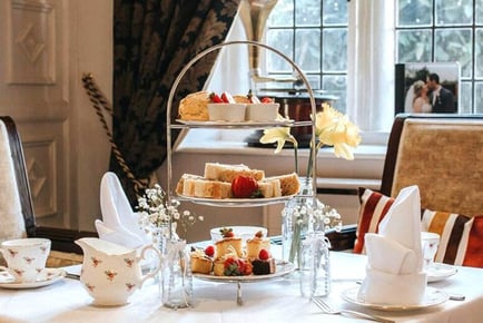 Castle Bromwich Hall Hotel Festive Afternoon Tea For 2 - Birmingham