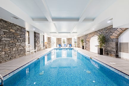 4* Atholl Palace, Pitlochry Stay for 2: Breakfast, Three Course Dinner, Bottle of Prosecco & Snacks