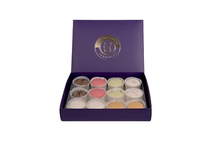 12 Luxury Macarons Gift Box