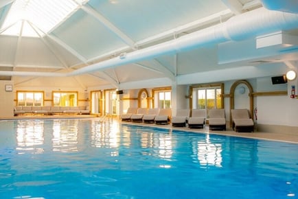 4* The Park Royal Hotel & Spa - Breakfast, Dinner, Health Club Access & Late Checkout - Spa Treatment Upgrade!