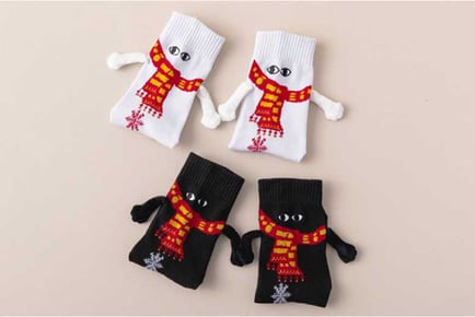 2 Pairs of Magnetic Holding Hands Socks