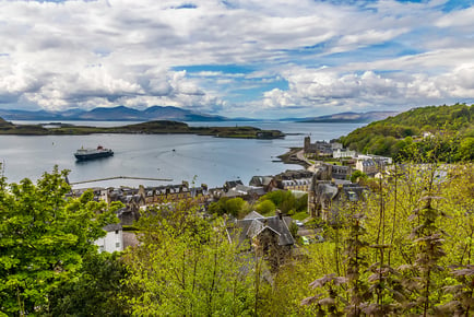 Oban - 2 or 3 Night Raniven Guest House Stay & Prosecco for 2