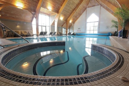 4* Lythe Hill Hotel Spa Day With Choice Of Treatment, Afternoon Tea & Bubbly - Surrey