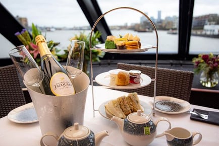 River Thames Cruise With Afternoon Tea For 2 - London Tower Pier - City Cruises