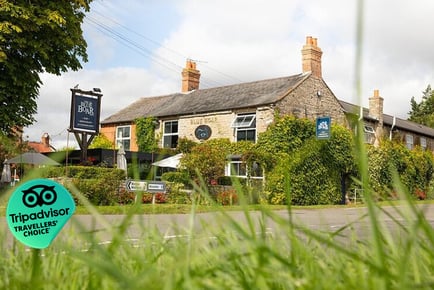 Warwickshire Stay for 2 - Alcester Blue Boar Inn, Breakfast & Prosecco