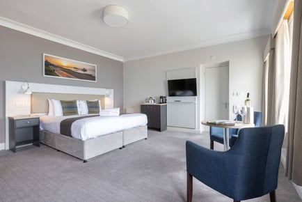 The Burlington Hotel, Eastbourne for 2 - Breakfast & Late Check Out