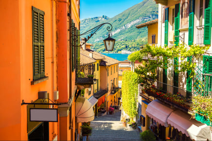 Lake Como, Italy: Hotel Stay & Flights