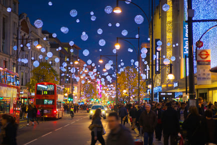 London Christmas Lights Bus Tour With Festive Music - 2 Hours