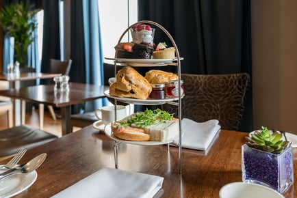 4* Radisson Blu Afternoon Tea for 2 with G&T Or Prosecco - Durham