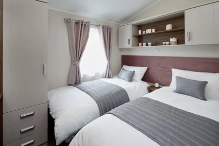 Luxury Lodge Stay in Hereford For Six - 2 or 3 Nights!