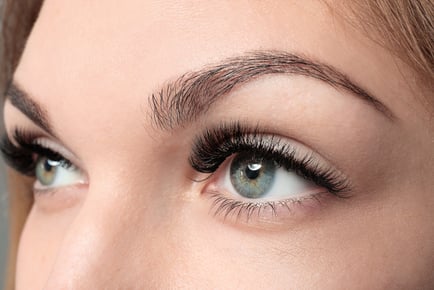 Lash and Brow Pamper Package - Shoreditch - Angel Lash Upgrade