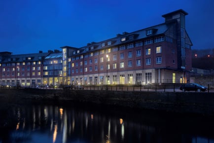 4* Radisson Blu Durham Stay For Two: Breakfast, Spa Access & Late Checkout - Dinner Upgrade - PRICE DROP!