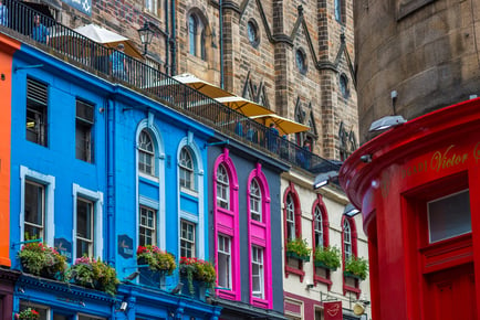 No.32 Hotel, Edinburgh: Early Check in, Stay, Drinks, Breakfast & Late Checkout for 2